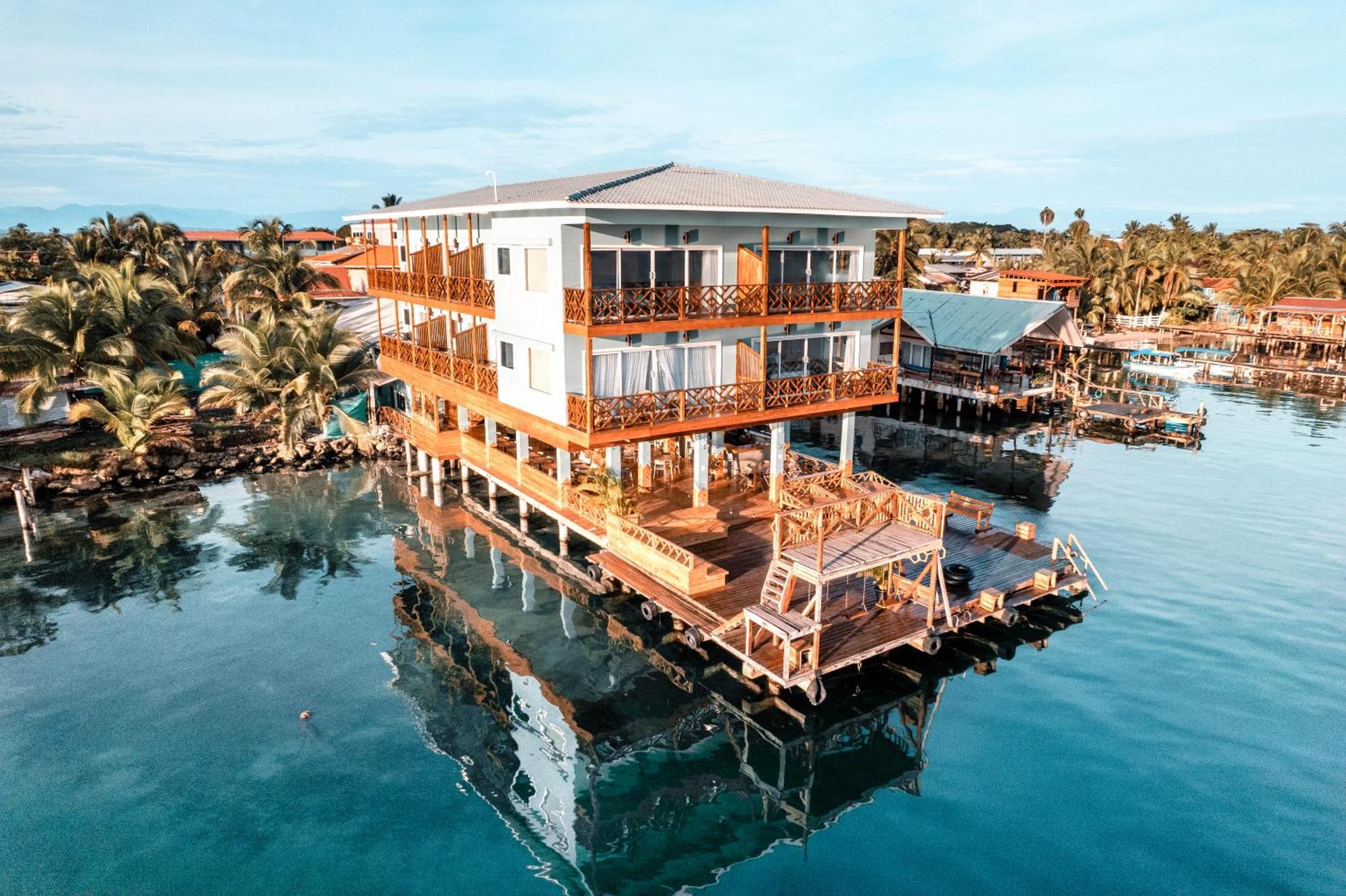 Bambuda Bocas Town ภายนอก รูปภาพ